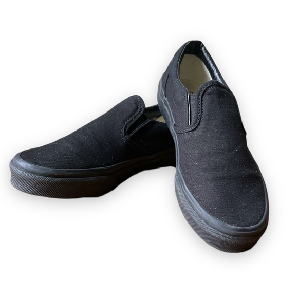 Vans | Boys Classic Slip-On Vans | Black | Shoes | 3.0 - Picture 1 of 8